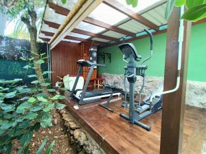 Posilňovňa alebo fitness centrum v ubytovaní Finca Paraiso Monturrio Oase der Ruhe