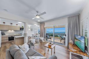 Gallery image of Sea Views on Shingley in Airlie Beach