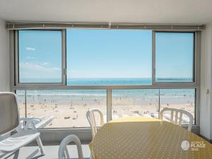 Γενική θέα στη θάλασσα ή θέα στη θάλασσα από  αυτό το διαμέρισμα