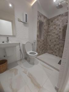 Bagno di Piso céntrico y a pie de playa.