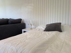 Postel nebo postele na pokoji v ubytování Holiday home Skärhamn VII
