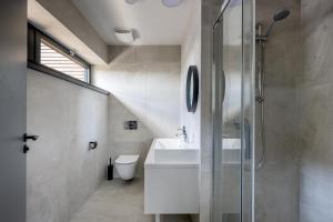 Kylpyhuone majoituspaikassa Vista Resort & Club