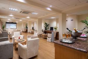 Gallery image of Constantinou Bros Athena Beach Hotel in Paphos