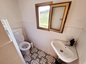 Kúpeľňa v ubytovaní Chianti Craft House Badia a Passignano