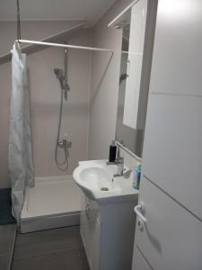 Foto da galeria de Apartmani Dubrava 2 em Zagreb