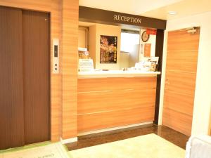 Area lobi atau resepsionis di Amenity Hotel Kyoto