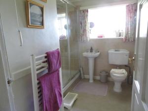 Koupelna v ubytování Slack Cottage