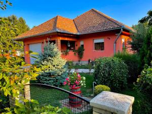 Zahrada ubytování Holiday home in Balatonbereny 18035