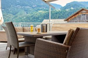 Ein allgemeiner Bergblick oder ein Berglick von des Hotels aus