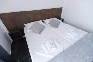 Łóżko lub łóżka w pokoju w obiekcie D8 B&B