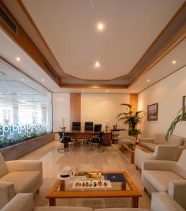 Posezení v ubytování Constantinou Bros Athena Royal Beach Hotel