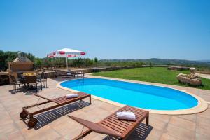 Gallery image of Panorama View Villas - Villa Ostria and Levante in Fokáta