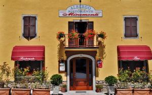 Exteriér nebo vchod ubytování Albergo Miramonti