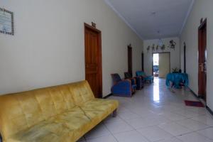 Setusvæði á RedDoorz At Hotel Sartika Yogyakarta