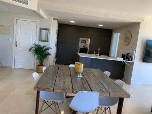Fotografie z fotogalerie ubytování 2.PENTHOUSE MARBELLA BEACH GOLF v destinaci Marbella