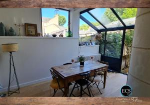 Fotografie z fotogalerie ubytování "Demeure de Charme" Hyper Centre - 6 chambres - 11 voyageurs - Châteaux de la Loire v destinaci Tours + 24 fotografií