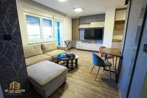 TV a/nebo společenská místnost v ubytování DeLux Center Apartments Inđija