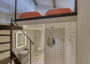 Kúpeľňa v ubytovaní C075-Old Town Cannes - Duplex Apartment