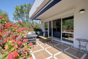 Fotografia z galérie ubytovania 076 - Relaxing 5 Bed Villa With Private Pool and Hot Tub v Marbelli