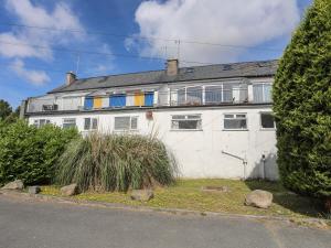 Hoone, kus puhkemaja asub