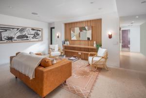 Χώρος καθιστικού στο Sud Moonlight Beach Luxury Home