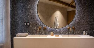 Koupelna v ubytování Opuntia Suites