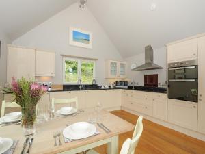 Afbeelding uit fotogalerij van Swandown, 3 Blackdown in Chard