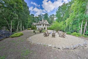 Zahrada ubytování Grand Pisgah Forest Home on Secluded 5 Acres!