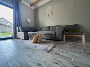 Część wypoczynkowa w obiekcie Apartamenty Pod Jaworami
