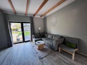 Część wypoczynkowa w obiekcie Apartamenty Pod Jaworami