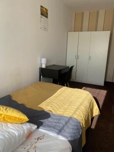 Postel nebo postele na pokoji v ubytování pokoje do wynajęcia - Podwisłocze 24