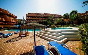 The swimming pool at or close to Villas de Almerimar Golf