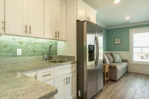 Φωτογραφία από το άλμπουμ του Wait N Sea by Oak Island Accommodations σε Oak Island