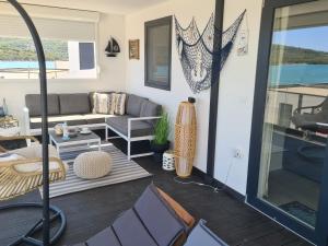 Gallery image of O'Fig mobile home in Tisno