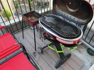 a grill sitting on a deck next to a grill at commun ryogoku - Vacation STAY 97137v in Tokyo