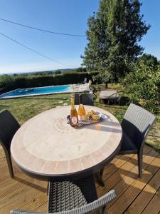 Nápoje v ubytovaní Gîte Le Saint Benoît