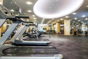 Fitness centrum a/nebo fitness zařízení v ubytování Beijing Hotel