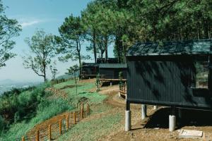 Gallery image of Bobocabin Coban Rondo, Malang in Songgoriti