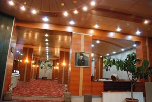 The lobby or reception area at OTEL AMİLLER