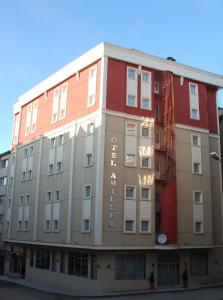 The building in which a szállodákat is located