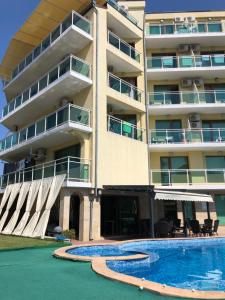 Bazén v ubytování Hotel SOLE nebo v jeho okolí