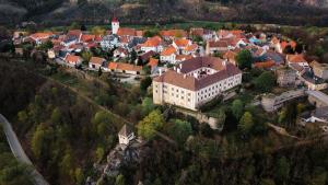 Letecký snímek ubytování Schloss Drosendorf