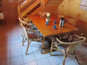 Fotografia z galérie ubytovania Spacious comfortable chalet close to the ski lifts for 8 persons v destinácii Châtel