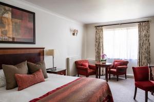 Posezení v ubytování Audleys Wood Hotel, Basingstoke