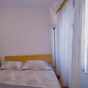 Φωτογραφία από το άλμπουμ του Room Omera στην Πούλα