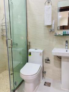 Koupelna v ubytování Chelsea Gardens Apartment + 27 fotografií