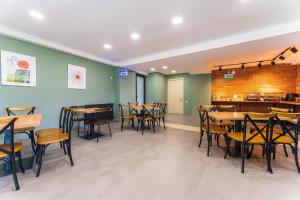 Posezení v ubytování Hotel Latveli Mestia + 17 fotografií