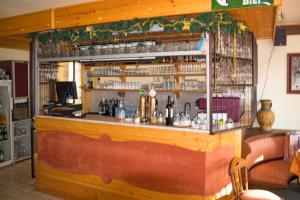 Lounge alebo bar v ubytovaní Zur Post