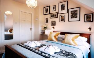 Letto o letti in una camera di Hillside Lodge B&B