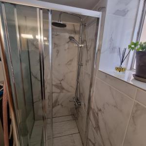 Koupelna v ubytování Potamos Private Suites